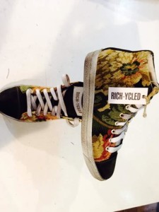 Scarpa sneakers personalizzata tessuto fiori